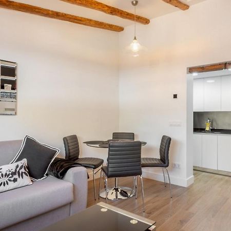 Bright Duplex- 1Bd 1,5 Bth - Sol Apartment มาดริด ภายนอก รูปภาพ