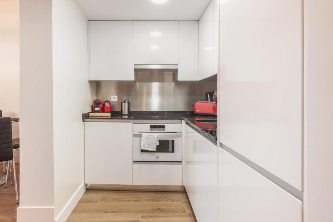 Bright Duplex- 1Bd 1,5 Bth - Sol Apartment มาดริด ภายนอก รูปภาพ