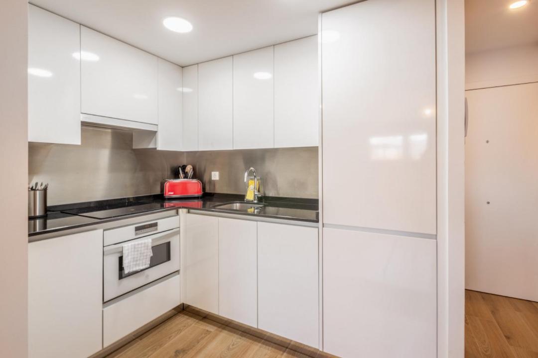 Bright Duplex- 1Bd 1,5 Bth - Sol Apartment มาดริด ภายนอก รูปภาพ