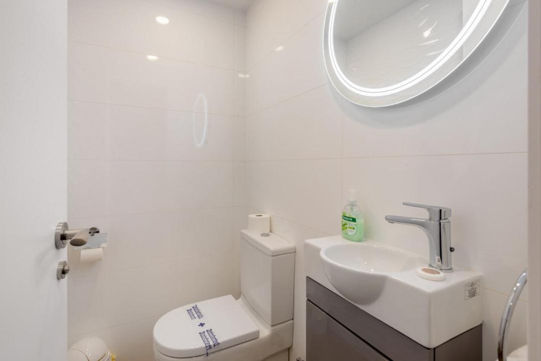 Bright Duplex- 1Bd 1,5 Bth - Sol Apartment มาดริด ภายนอก รูปภาพ